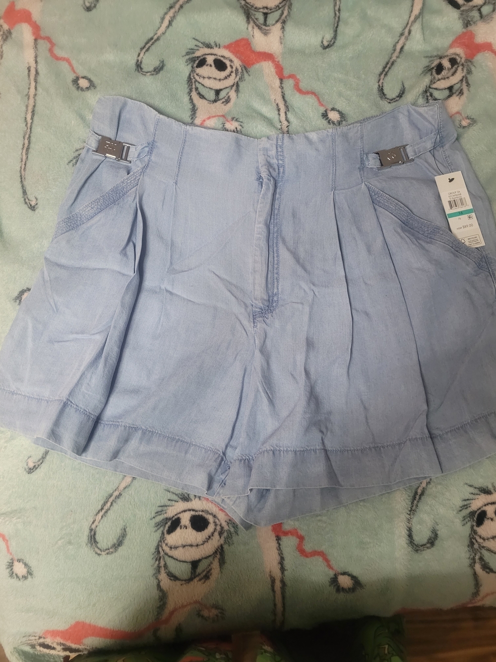 DKNY Nwt Light Blue Women's Pleated Jean Shorts